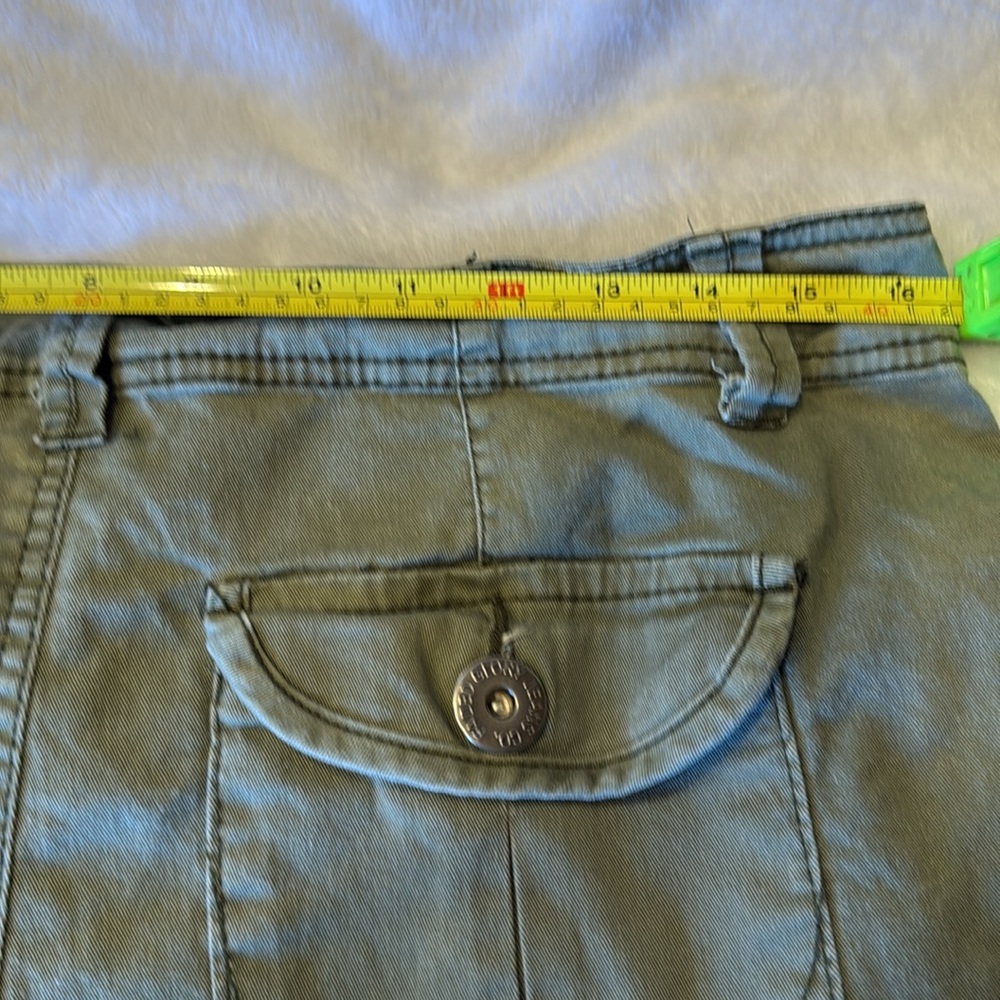 Faded Glory Green Cargo Shorts Relaxed Fit Cotton and Spandex Stretch - Picture 3 of 7